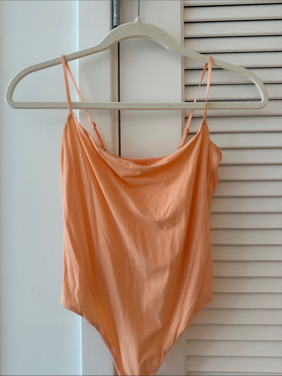 SKIMS Tops - Skims Spaghetti Strap Bodysuit